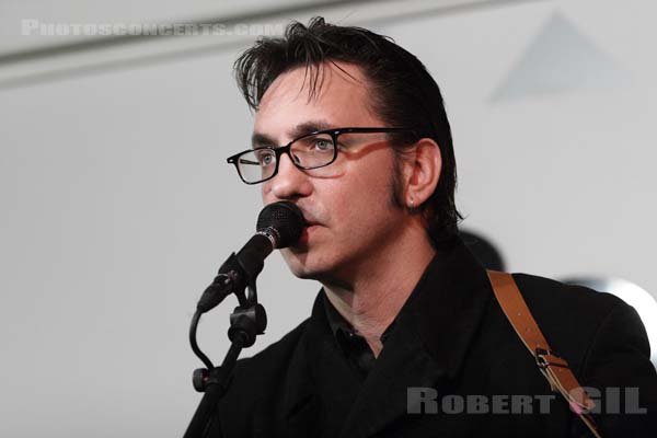 RICHARD HAWLEY - 2005-09-16 - PARIS - FNAC Montparnasse - 